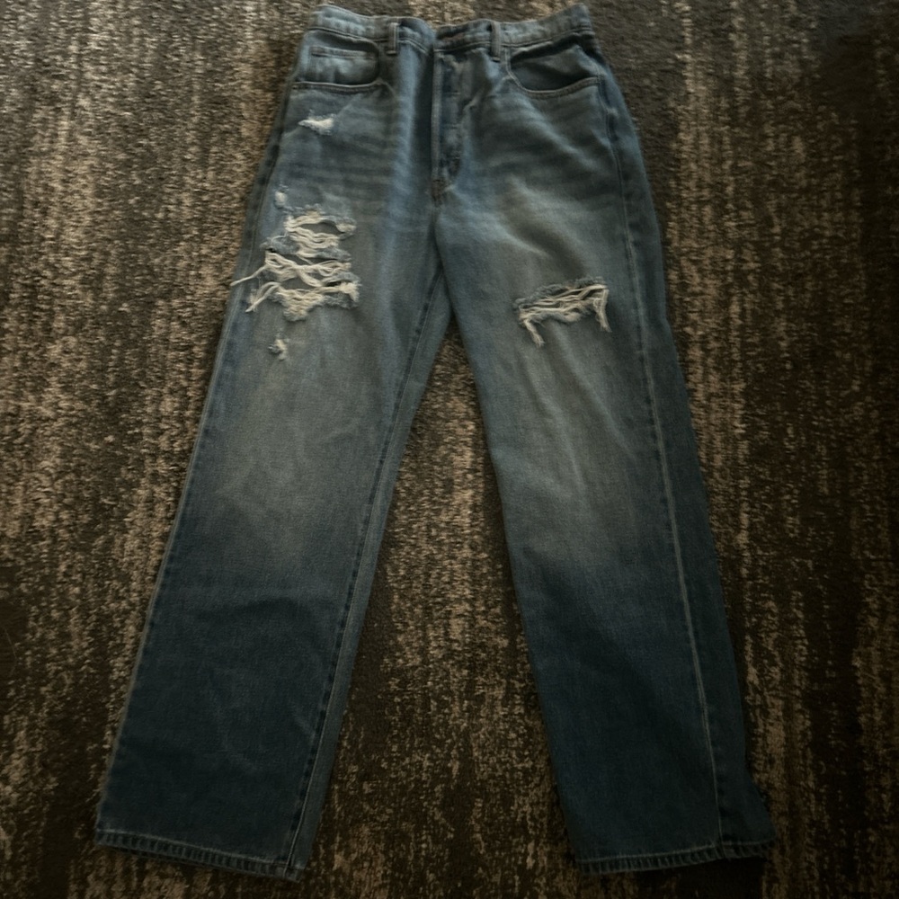 Women’s Distressed Blue Jeans